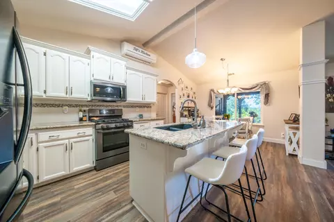 3845 Sunglow Dr, Redding, CA 96001 photo 13