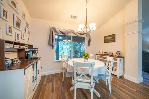 3845 Sunglow Dr, Redding, CA 96001 photo 14