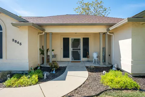 3845 Sunglow Dr, Redding, CA 96001 photo 5