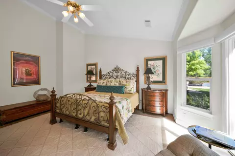 Bedroom - 4045 Mt Whitney Way, Redding, CA 96002 photo 7 of 8