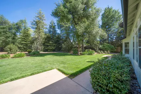 Exterior - 4045 Mt Whitney Way, Redding, CA 96002 photo 8 of 25