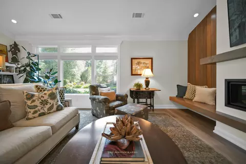 Living - 4045 Mt Whitney Way, Redding, CA 96002 photo 4 of 6
