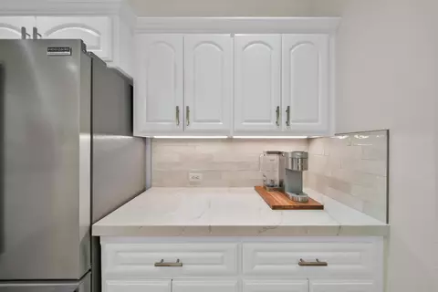 Kitchen - 4045 Mt Whitney Way, Redding, CA 96002 photo 8 of 8