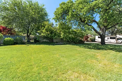 6860 Riata Dr, Redding, CA 96002 photo 39