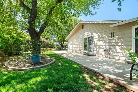 6860 Riata Dr, Redding, CA 96002 photo 33