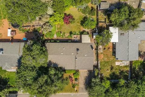 1252 De Moll Dr, Redding, CA 96002 photo 4