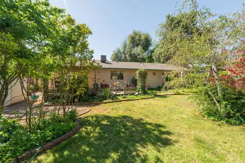 1252 De Moll Dr, Redding, CA 96002 photo 17