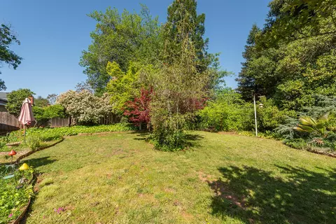 1252 De Moll Dr, Redding, CA 96002 photo 18