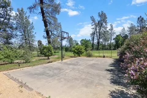 16690 Dorvel Ln, Anderson, CA 96007 photo 27