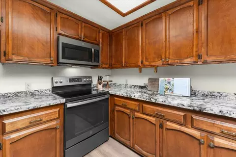 Kitchen - 7650 Pineview Rd, Shingletown, CA 96088 photo 6 of 6