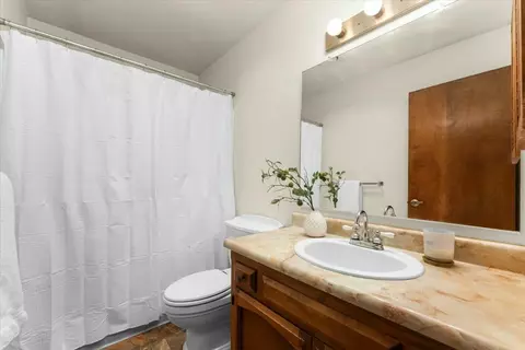 Bath - 7650 Pineview Rd, Shingletown, CA 96088 photo 1 of 2