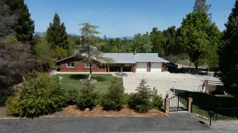 8641 Redbank Rd, Redding, CA 96001