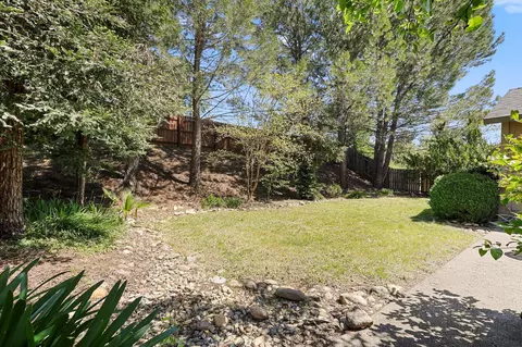 Exterior - 1041 Grouse Dr, Redding, CA 96003 photo 6 of 14