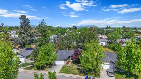 View/Area - 1041 Grouse Dr, Redding, CA 96003 photo 3 of 4