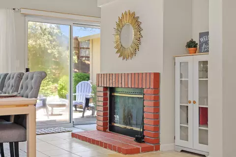 Entry Way - 1041 Grouse Dr, Redding, CA 96003 photo 1 of 4