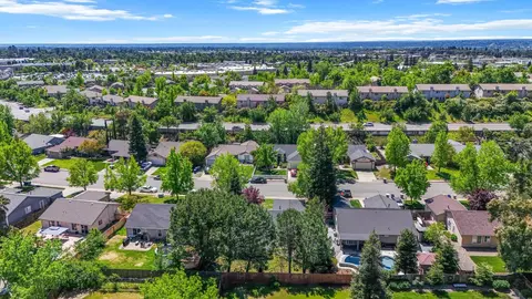 View/Area - 1041 Grouse Dr, Redding, CA 96003 photo 4 of 4