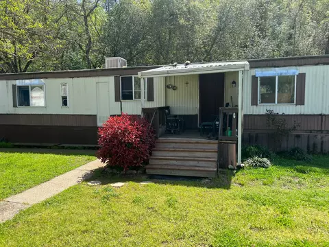 1613 Kenyon Dr, Redding, CA 96001 photo 1