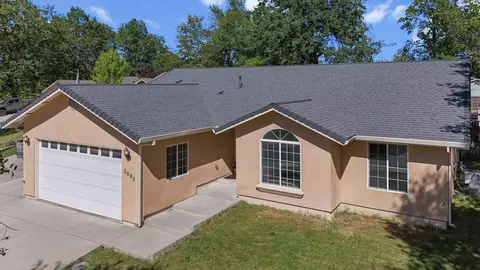 2095 Deer Creek Rd, Shasta Lake, CA 96019
