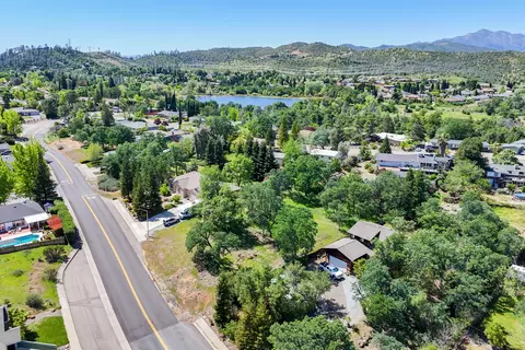 1444 Lakeside Dr, Redding, CA 96001 photo 6