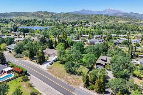 1444 Lakeside Dr, Redding, CA 96001 photo 4