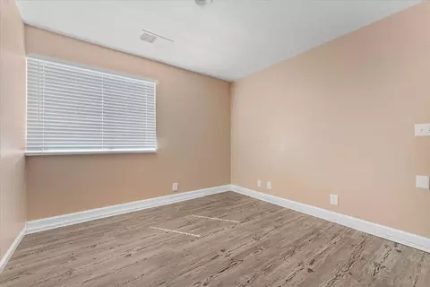 Bedroom - 20846 Clairvaux Ln, Redding, CA 96003 photo 4 of 9
