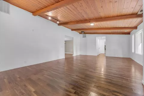 Living - 20846 Clairvaux Ln, Redding, CA 96003 photo 1 of 3