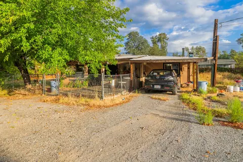 18534 Candy Ln, Redding, CA 96003 photo 2