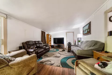 18534 Candy Ln, Redding, CA 96003 photo 6