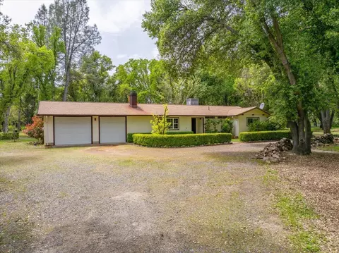 18295 Rory Ln, Cottonwood, CA 96022