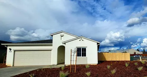 3076 Lauda Ct, Redding, CA 96002