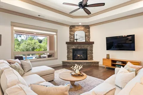 16565 Celtic Ct, Redding, CA 96001 photo 9
