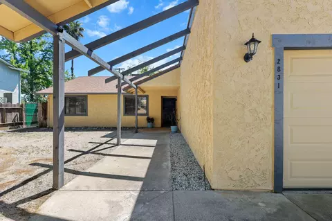 2831 Camulos Way, Redding, CA 96002 photo 4