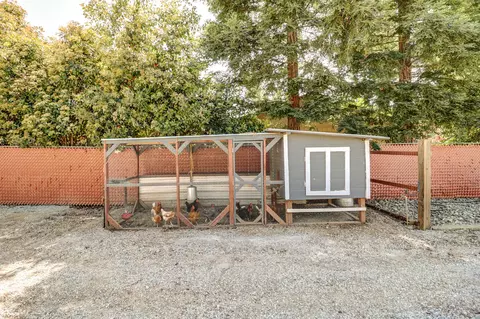Exterior - 5201 Woodview Dr, Redding, CA 96002 photo 13 of 13