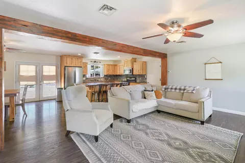 Living - 5201 Woodview Dr, Redding, CA 96002 photo 1 of 3