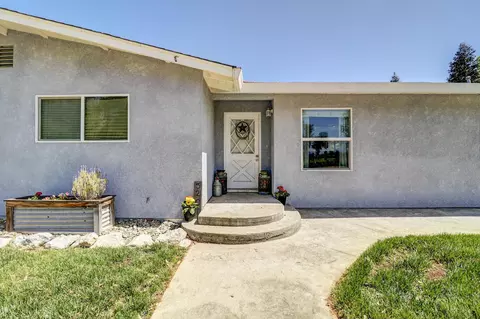 Exterior - 5201 Woodview Dr, Redding, CA 96002 photo 3 of 13