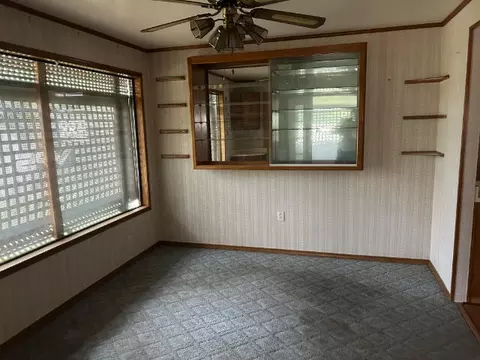1121 5th St, Redding, CA 96002 photo 2
