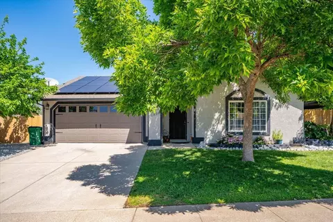 16898 Winchell Dr, Redding, CA 96003