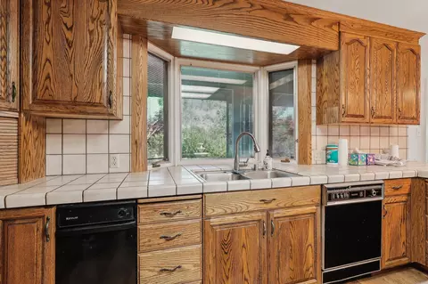 Kitchen - 605 Oleta Dr, Redding, CA 96003 photo 3 of 3