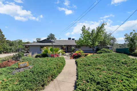 Exterior - 605 Oleta Dr, Redding, CA 96003 photo 11 of 12