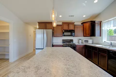 3503 Americana Way, Redding, CA 96003 photo 16