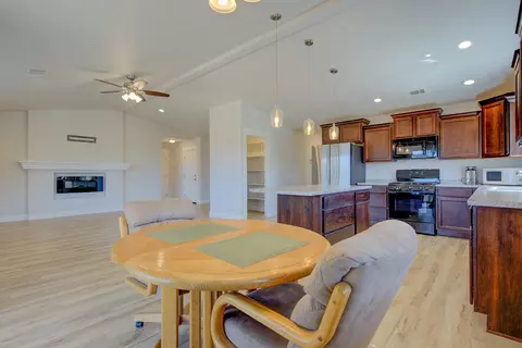 3503 Americana Way, Redding, CA 96003 photo 14