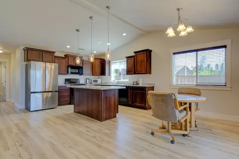 3503 Americana Way, Redding, CA 96003 photo 12