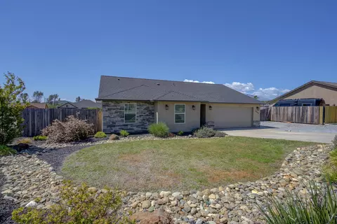3503 Americana Way, Redding, CA 96003