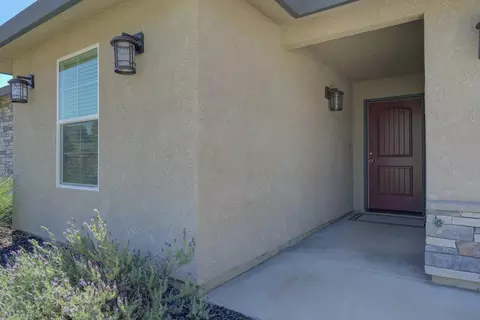 3503 Americana Way, Redding, CA 96003 photo 4