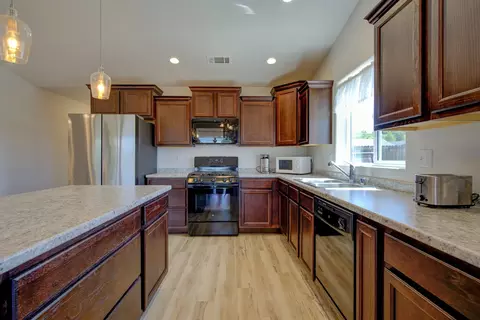 3503 Americana Way, Redding, CA 96003 photo 15
