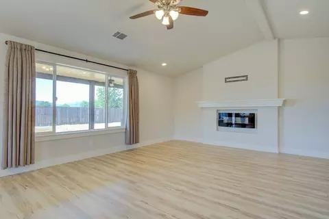 3503 Americana Way, Redding, CA 96003 photo 9