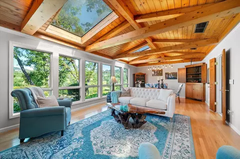 Living - 15907 Cindee Ln, Redding, CA 96001 photo 3 of 6