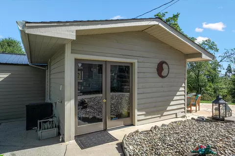 Exterior - 15907 Cindee Ln, Redding, CA 96001 photo 20 of 36