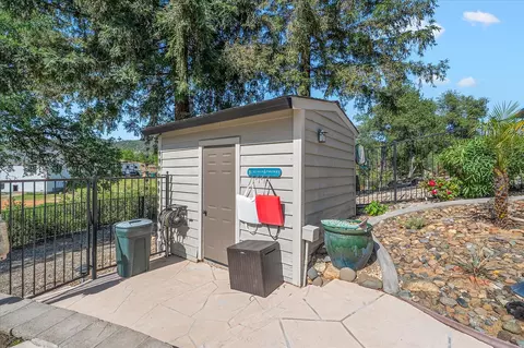 Exterior - 15907 Cindee Ln, Redding, CA 96001 photo 17 of 36