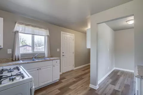 37192 Superior Ave, Burney, CA 96013 photo 9